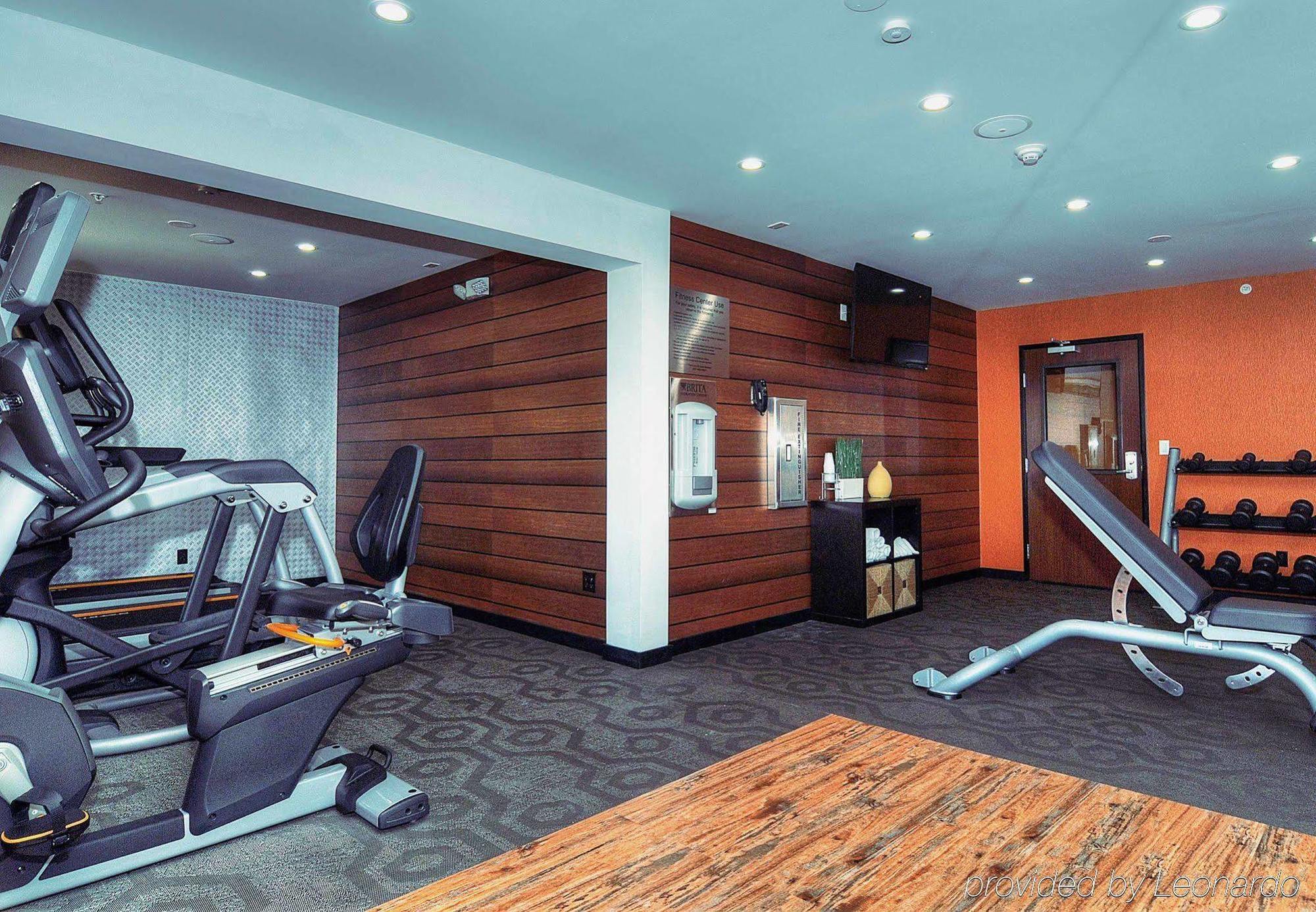 Fairfield Inn & Suites By Marriott Los Angeles Роузмийд Екстериор снимка